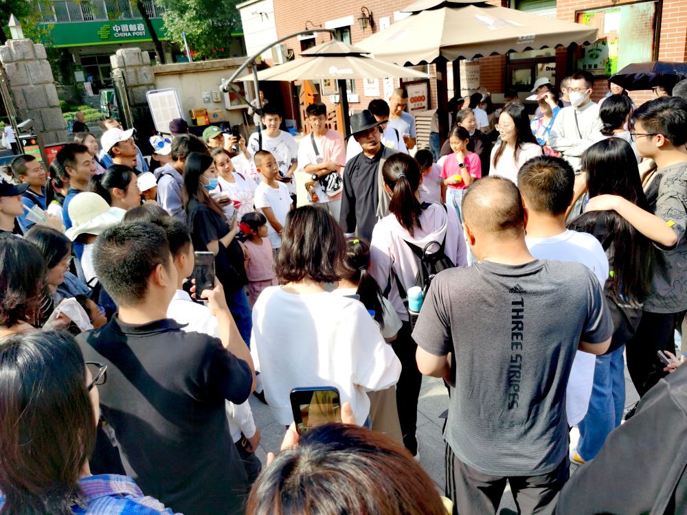 假期看消费丨浓浓文艺味,品一品这道“文化餐” 假期看消费丨浓浓文艺味,品一品这道“文化餐”